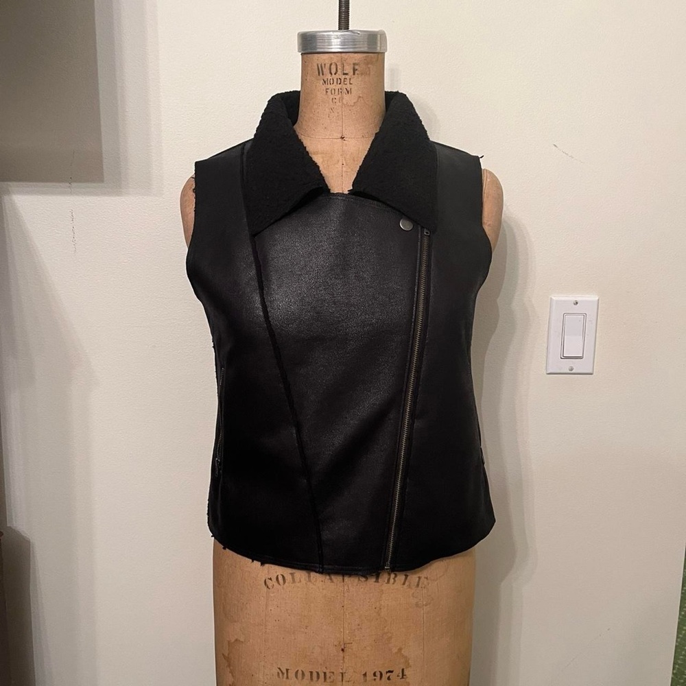 C&C California Black Faux Shearling Sherpa Vest